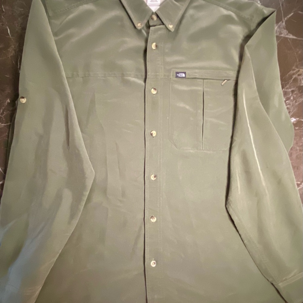 The North Face Men’s XL Button Up Shirt Green Outdoor Hiking Fishing Mesh Lined - Picture 2 of 12